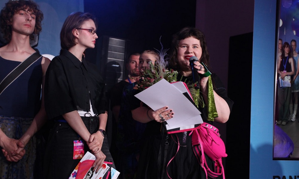 Омский дизайнер получила Гран-при Omsk Fashion Weekend и приглашение на Международный конкурс дизайнеров «Русский силуэт» в Москву 