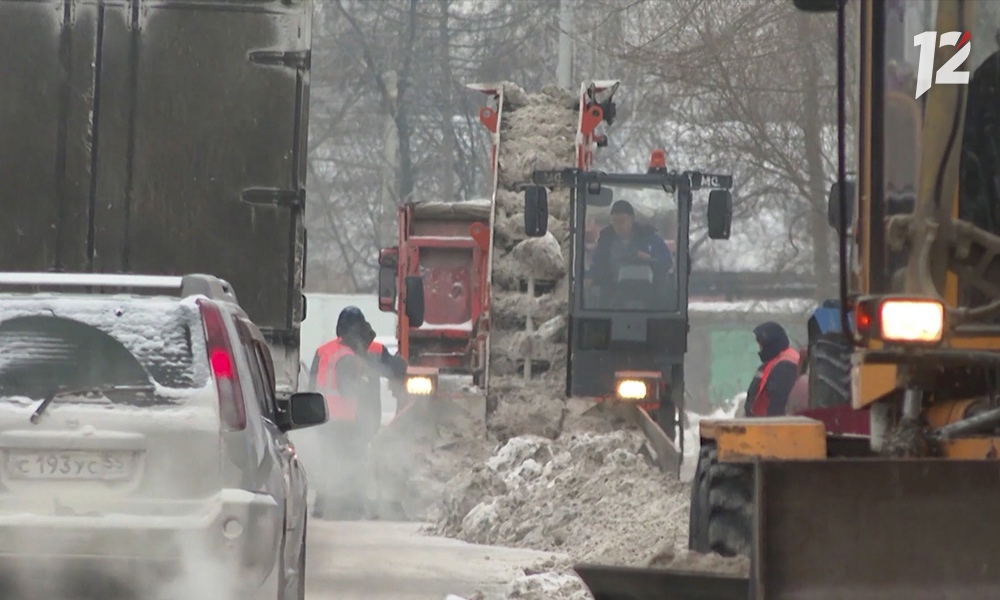 Многокилометровая пробка образовалась на выезде из Омска в сторону Тюмени