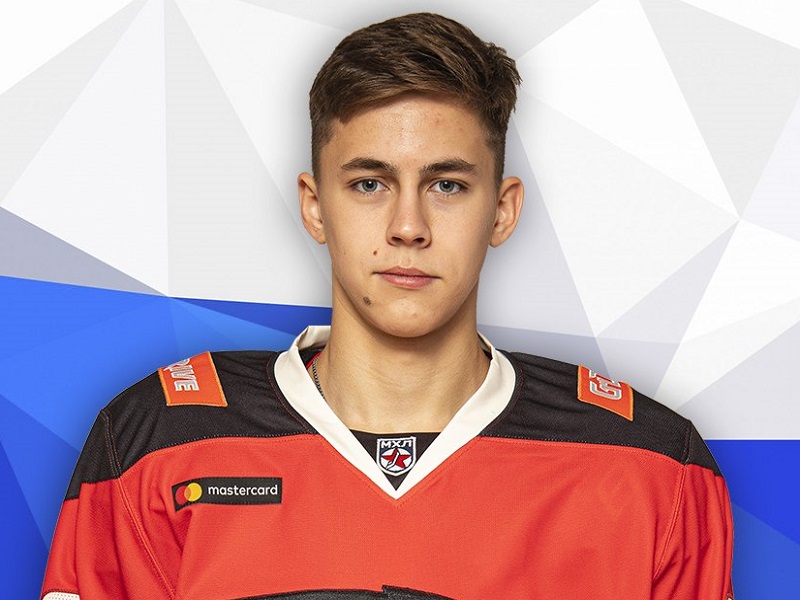 Нападающего "Омских Ястребов" Егора Чинахова вызвали в состав Олимпийской сборной России