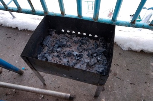 Омичу светит штраф за розжиг мангала на балконе