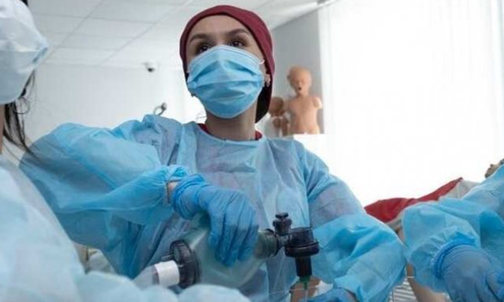 Омская студентка медвуза рассказала, как спасла пассажирку самолёта