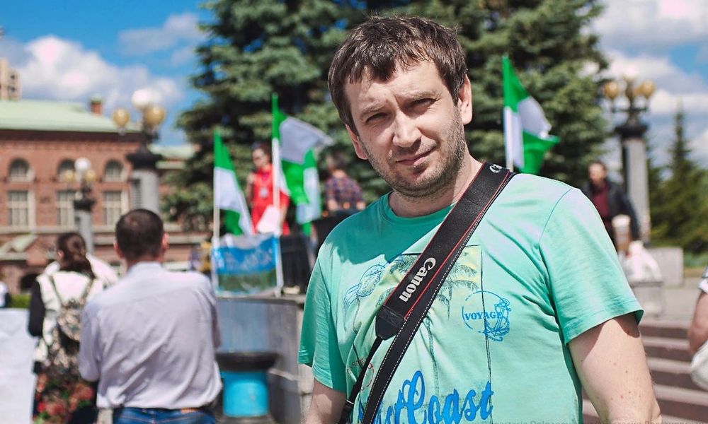 Омский блогер прокомментировал блокировку Instagram* и Facebook*