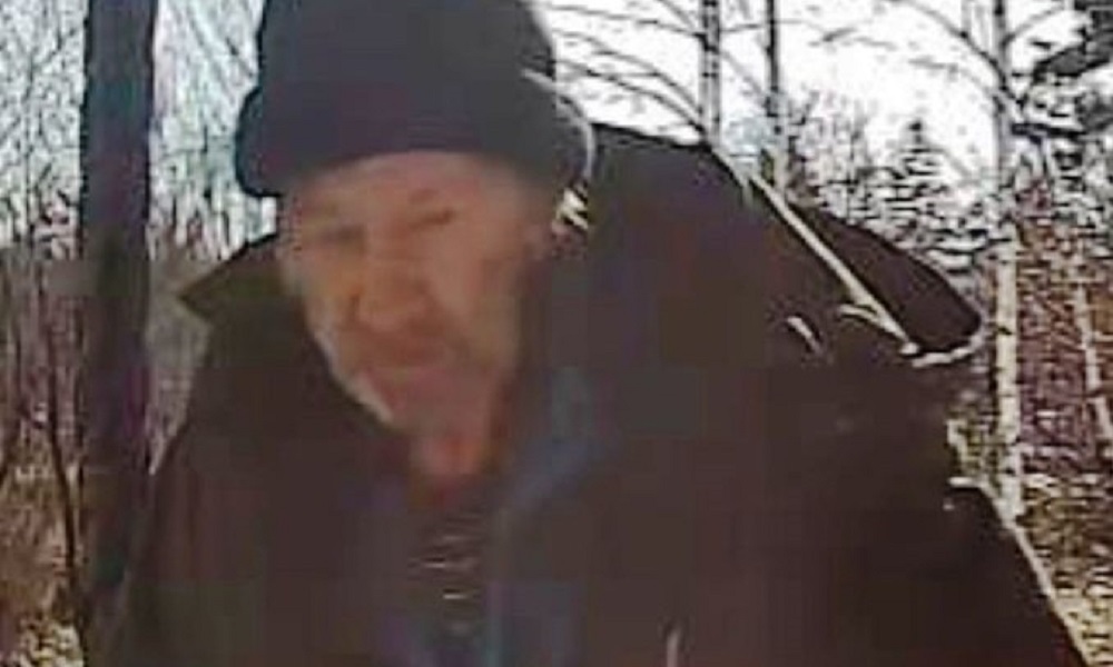 В Омске пропал 70-летний пенсионер, страдающий потерей памяти