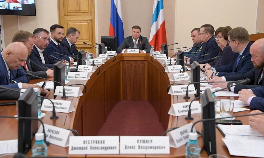 Виталий Хоценко запустил в работу оперштаб, который будет заниматься восстановлением затопленных территорий в Усть-Ишимском районе