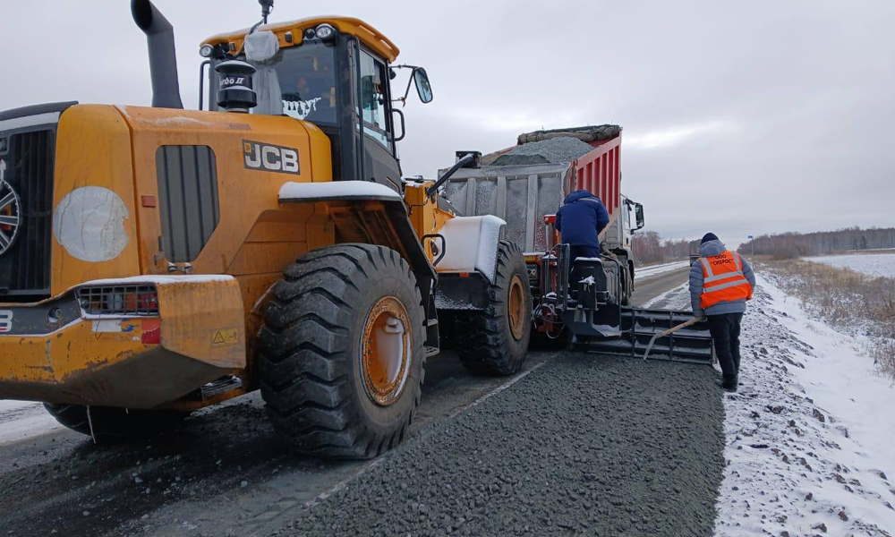 В Называевском районе завершается ремонт участка дороги Крутинка — Называевск