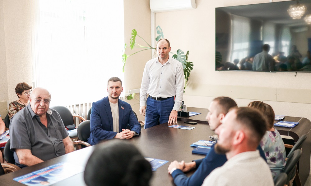 Дмитрий Перминов встретился с коллективом завода «Сибирские приборы и системы»