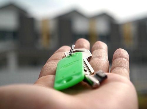 Москвич обменял Nissan на квартиру-призрак в Омске