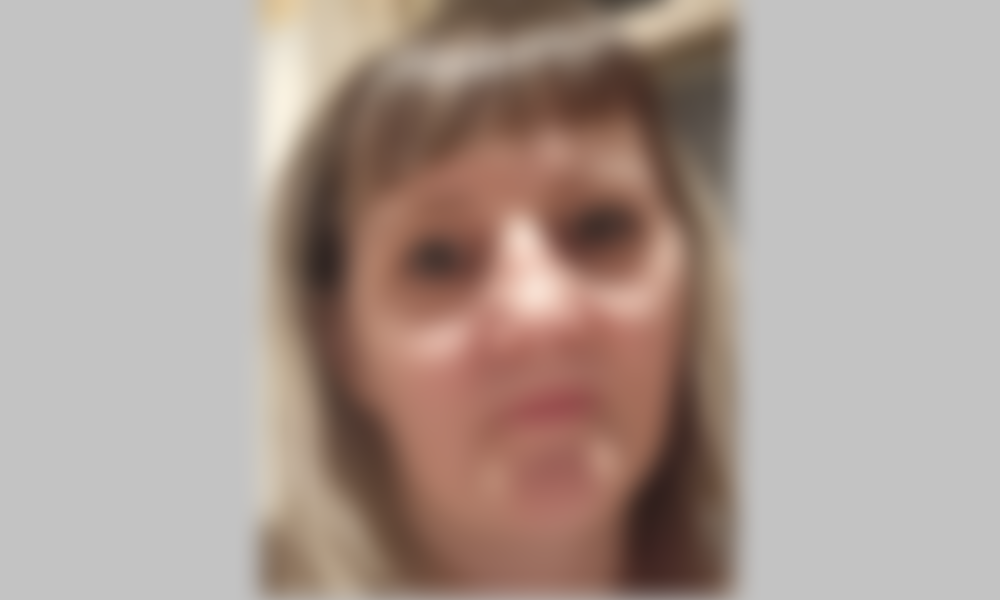 В Омске больше месяца ищут пропавшую женщину в голубой куртке