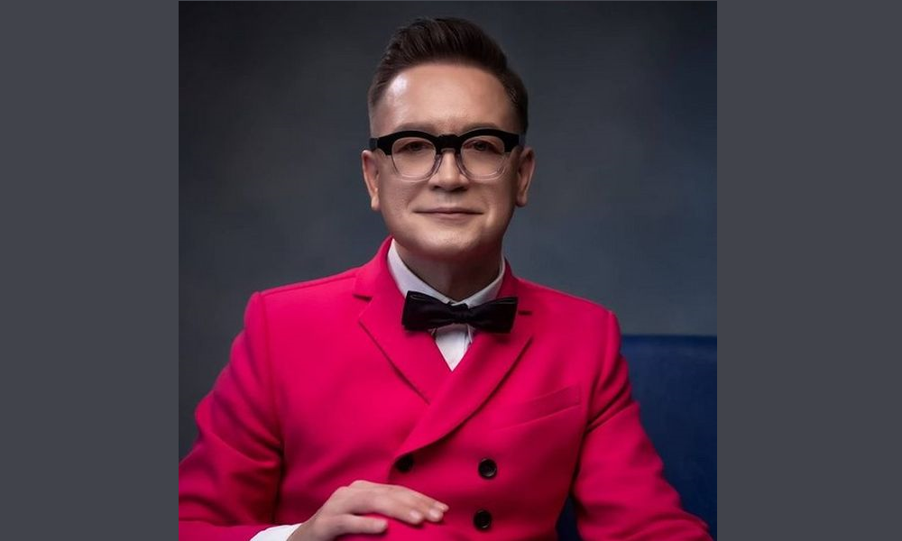 Аналитик моды Александр Хилькевич считает, что Алёна Ахмадуллина должна благодарить омскую школу дизайна