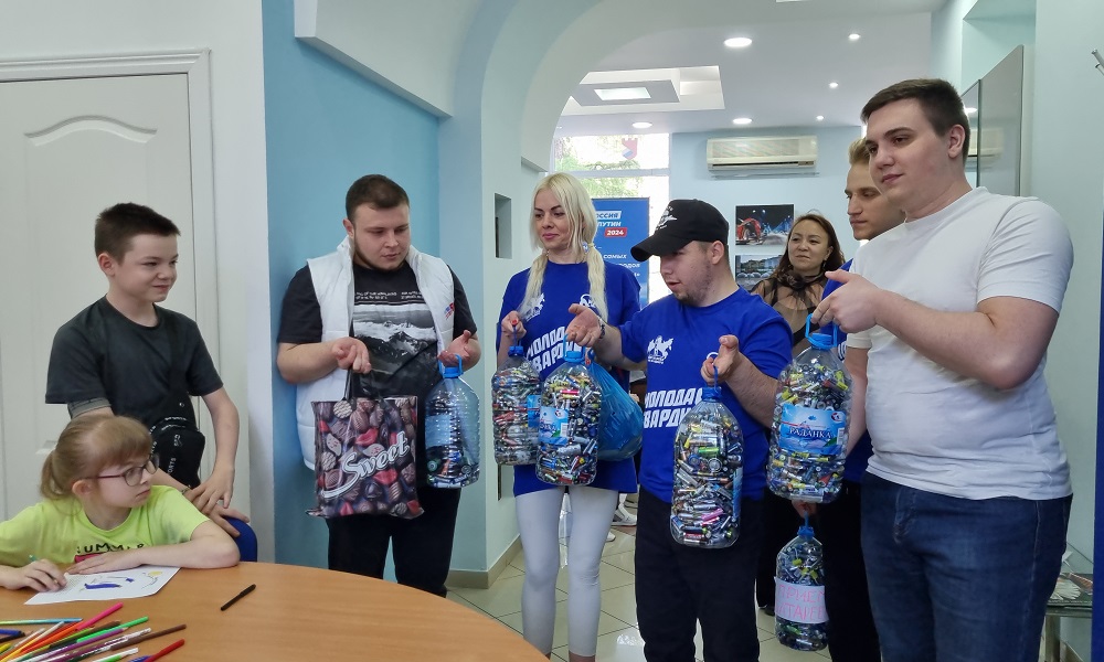 Из омского Штаба общественной поддержки «Единой России» отправили на переработку более 500 кг старых батареек