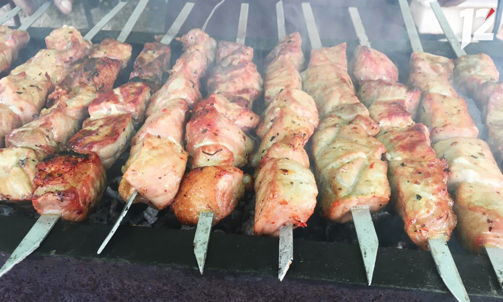 Сотрудники антимонопольной службы проверят цены на шашлычное мясо