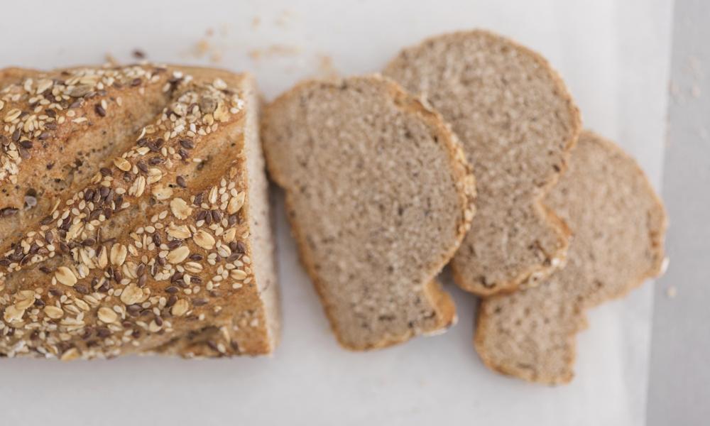 Учёные ОмГАУ изготовили фиолетовый хлеб 