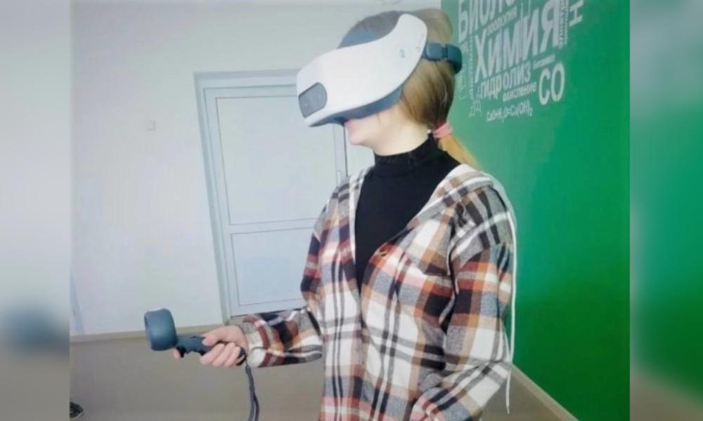 Юные омичи с помощью VR-технологии могут выбрать будущую профессию