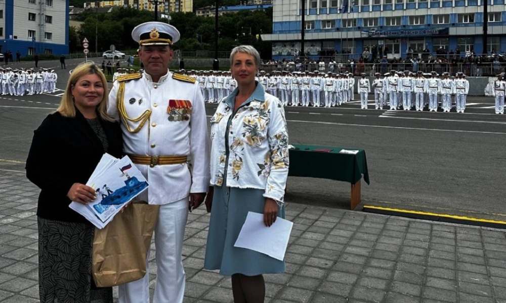 Камчатским морякам и экипажу подводной лодки К-186 «Омск» передали поздравления от юных омичей