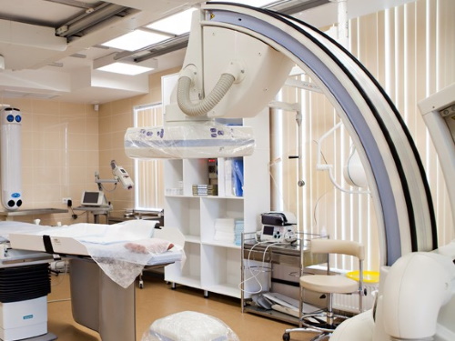 В Омске появится новый аппарат для проведения операций при болезнях сердца и сосудов