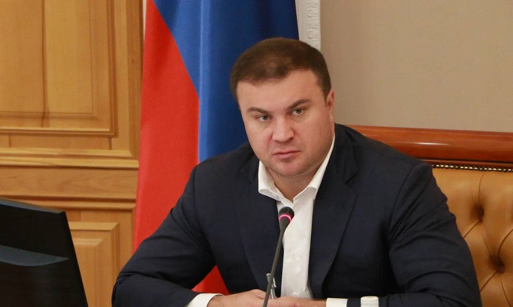 По инициативе губернатора Виталия Хоценко более 38,2 млн рублей направлено на поддержку семей участников СВО 