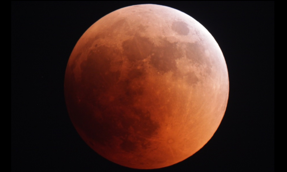 В ночь с 7 на 8 сентября омичи смогут увидеть полное лунное затмение