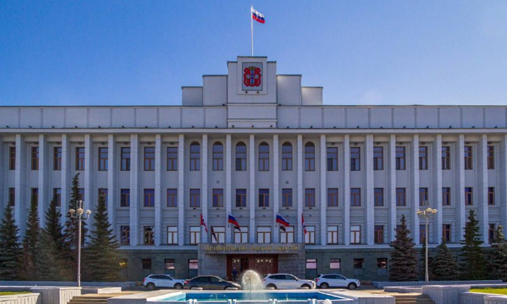 По решению Виталия Хоценко в Азовском районе построят крытый хоккейный корт  