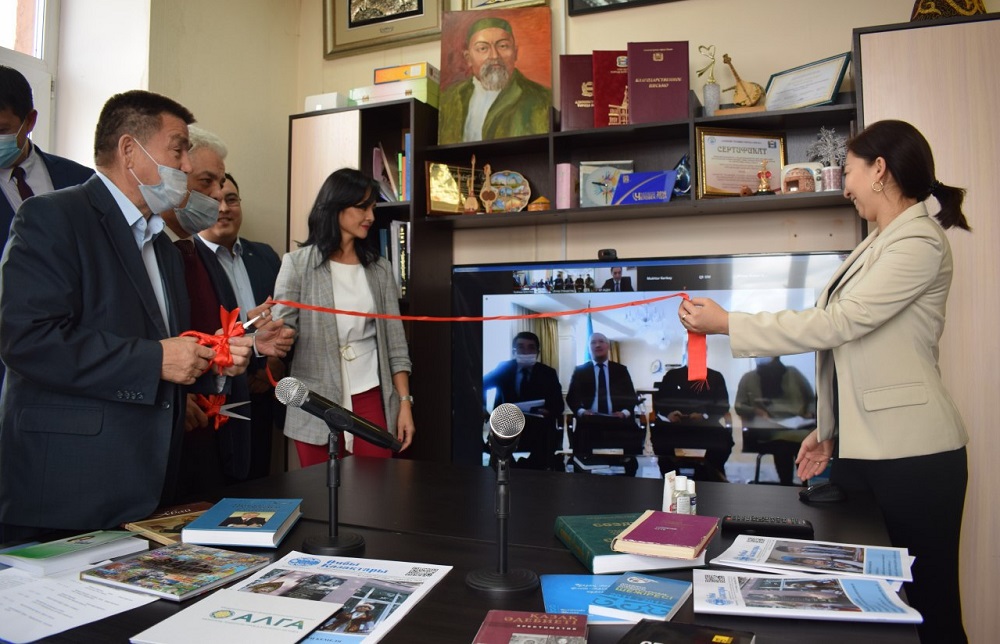 В Омске появился казахский культурно-деловой дом "Абай"