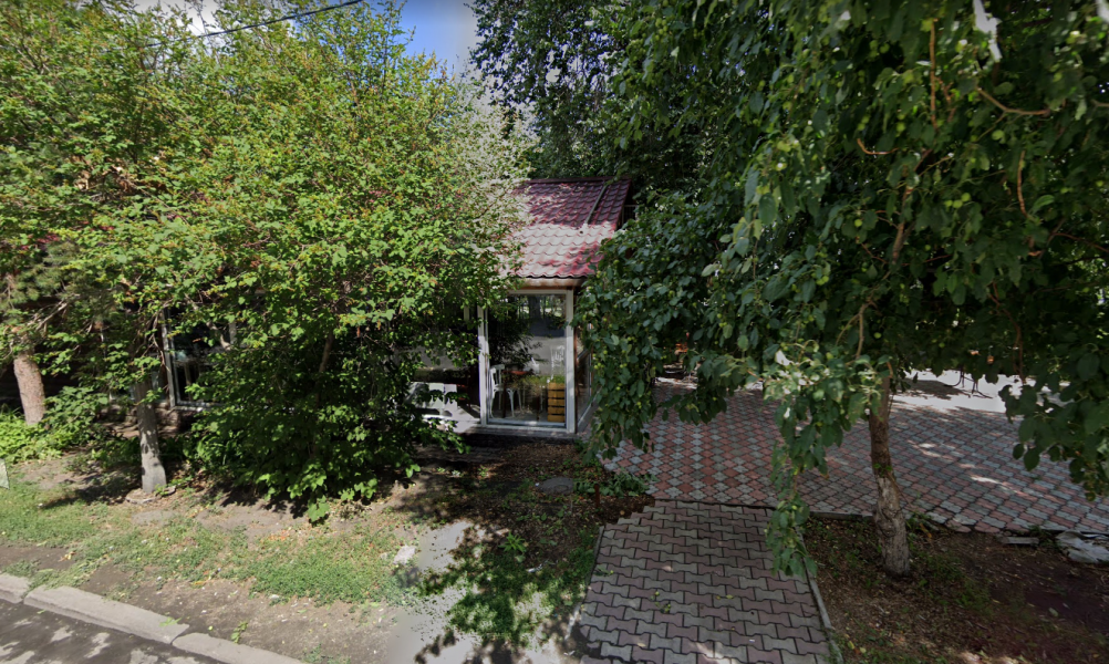 В Омске суд обязал снести кафе напротив Союза художников и «Яблоньки» 