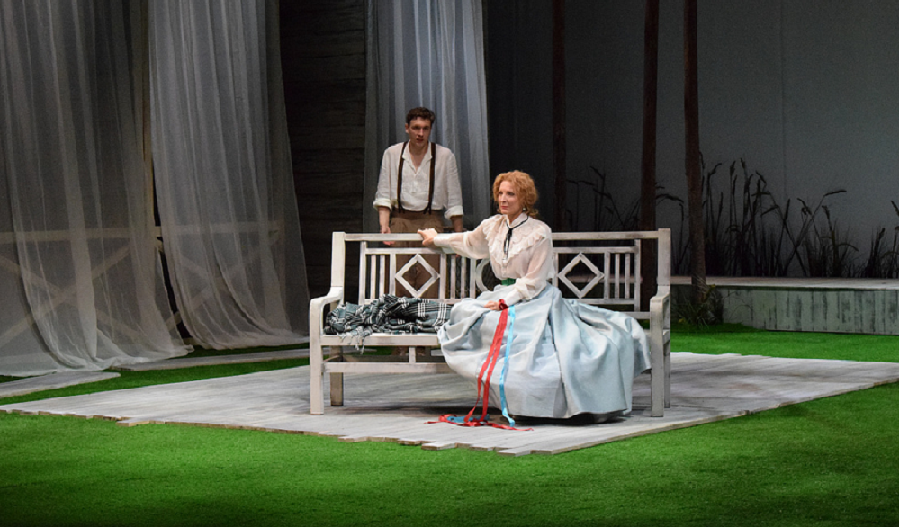 Эксперты театральной премии и фестиваля-конкурса «Золотая маска» дважды приедут в Омск в этом году