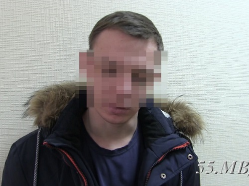 Вооружённый омич с пакетом на голове ограбил магазин