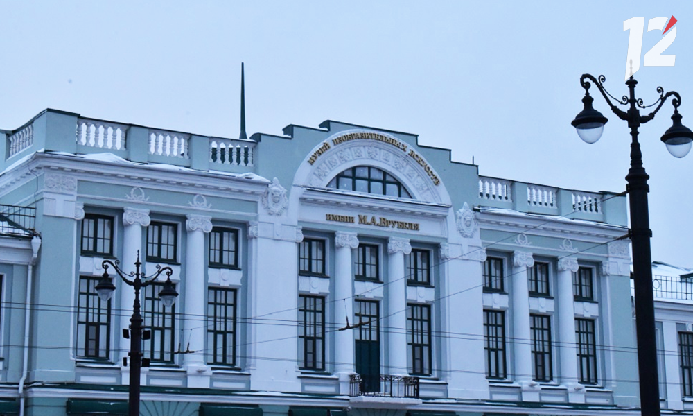 В Омске открылась выставка братьев Маковских (0+)