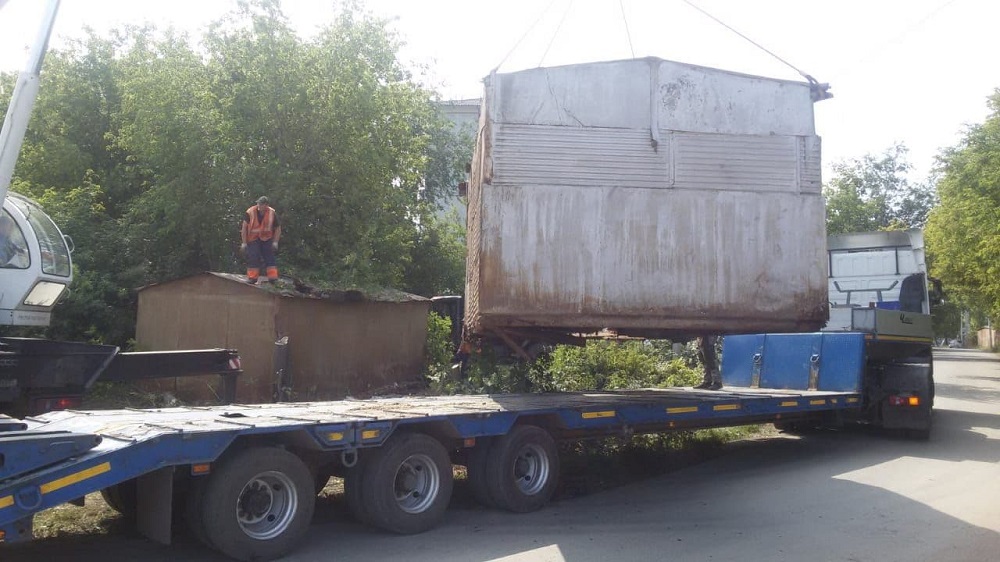 В Омске демонтируют незаконно установленные гаражи