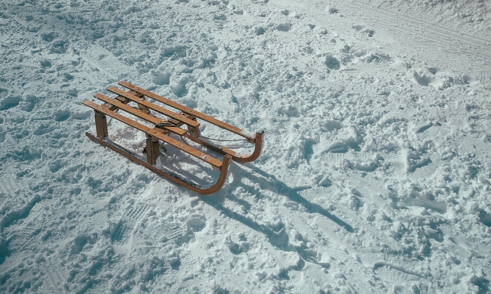 Сани, коньки и лыжи: омичи на 40% активнее стали покупать товары для зимних развлечений 