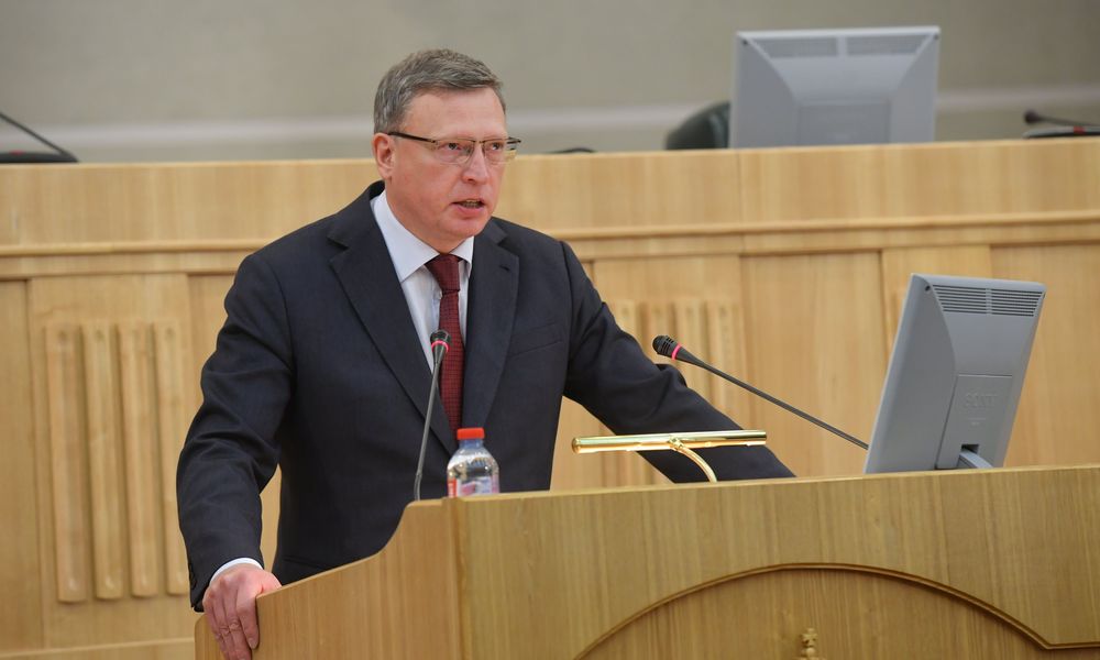 Александр Бурков на первом месте среди губернаторов СФО