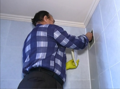 Омичи в эфире 12 канала узнают, как бороться с неработающей вентиляцией