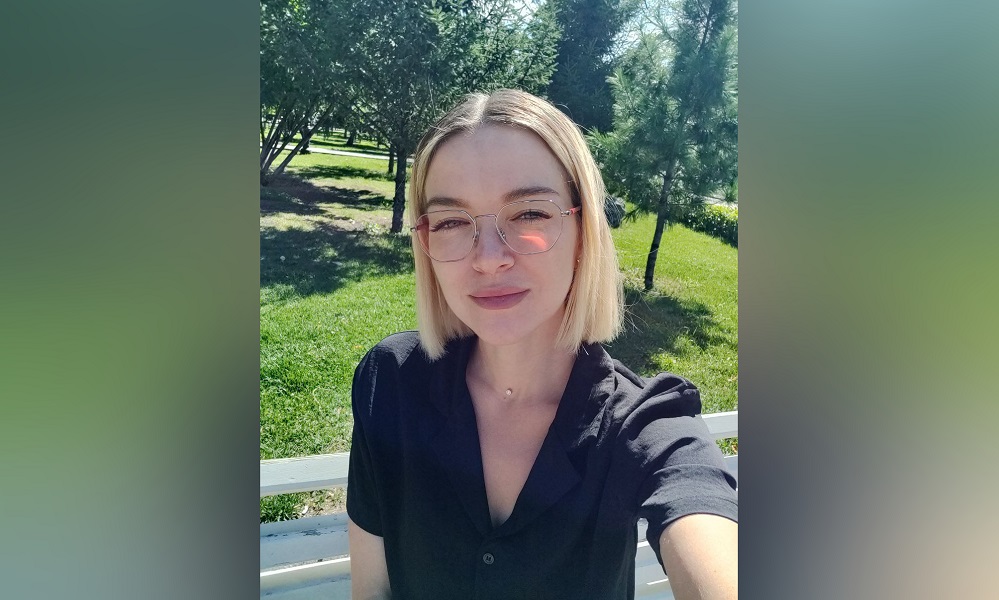 Учитель из Омска Надежда Лисицина поздравила коллег с Днём преподавателя высшей школы