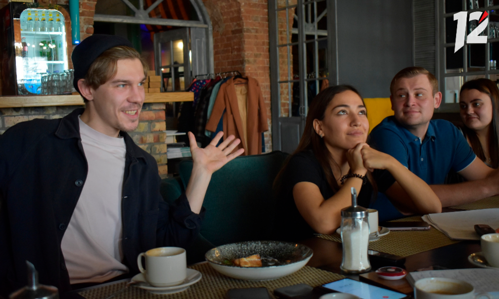 Дзен, свобода и солист группы «Мумий Тролль»: ЦСД представит омичам свой новый спектакль