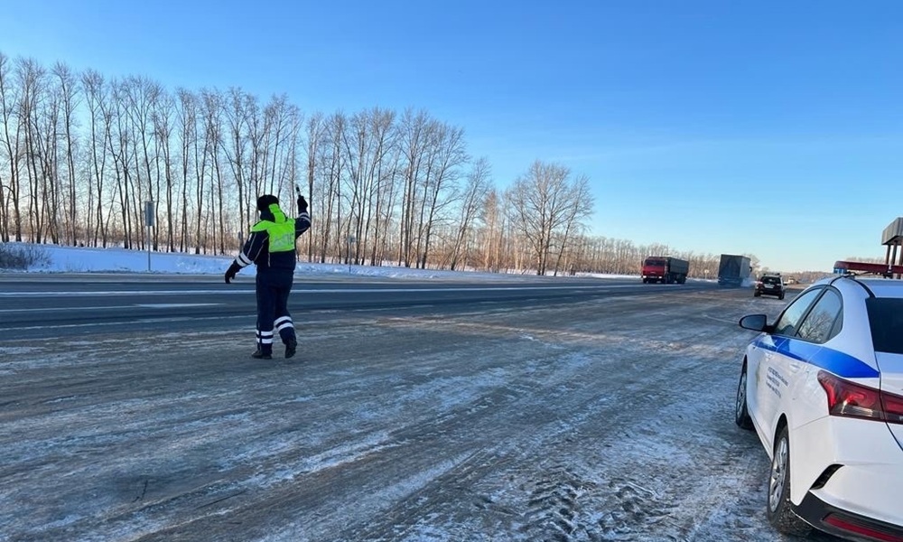 В Омской области проведут рейд по борьбе с нарушителями, выезжающими на полосу встречного движения