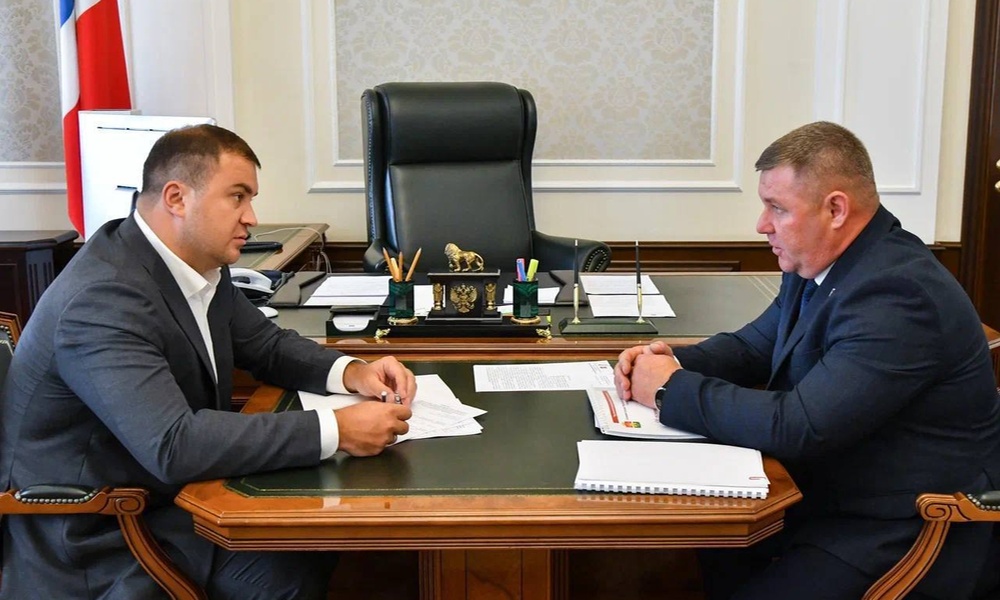 Виталий Хоценко встретился с главами трёх районов Омской области