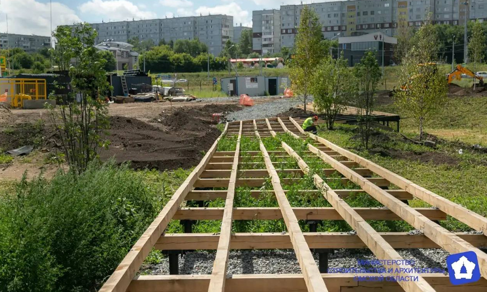 На Левобережье Омска начали благоустройство парка Драверта