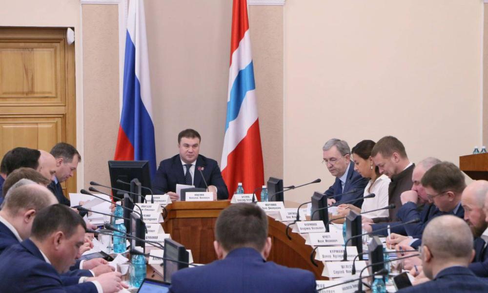 В Омской области создадут специальный банк вакансий для трудоустройства возвращающихся с фронта домой бойцов