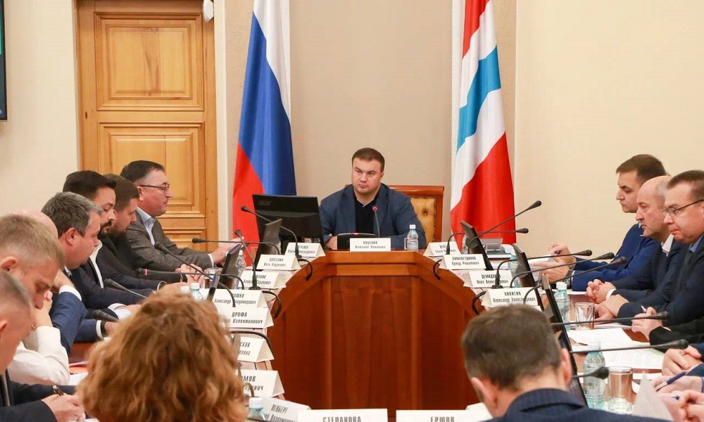 Виталий Хоценко рассказал о темпах строительства ЦИТО и школы в селе Одесское