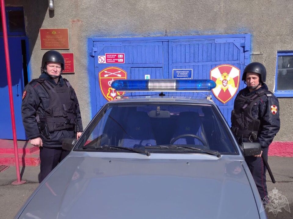 Омские росгвардейцы задержали двоих нетрезвых водителей