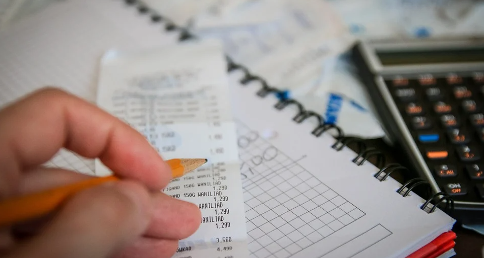 Омский предприниматель задолжал налоговой службе 29 млн рублей