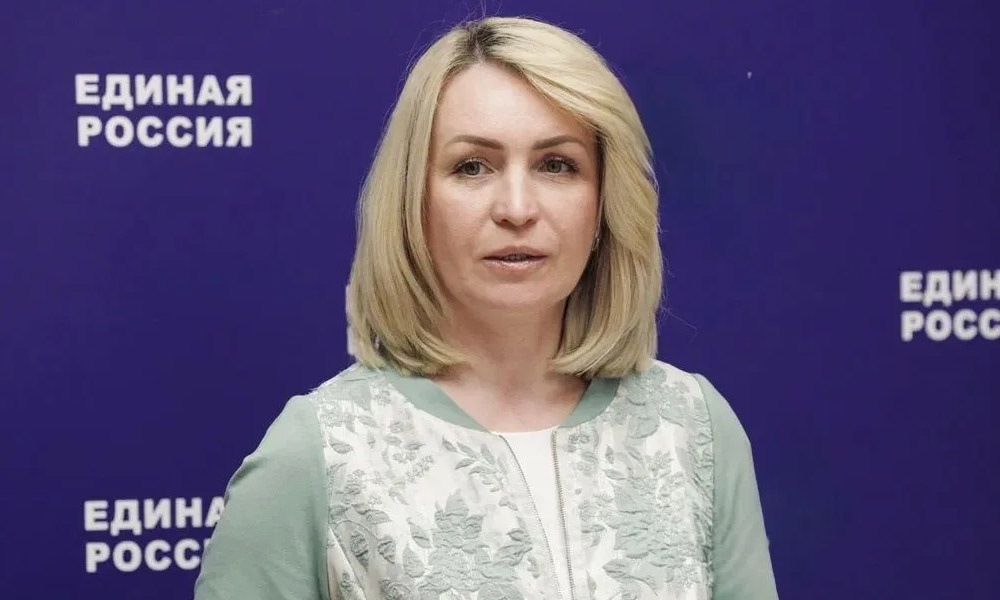 Оксана Фадина поздравила жительниц Омска с Международным женским днём