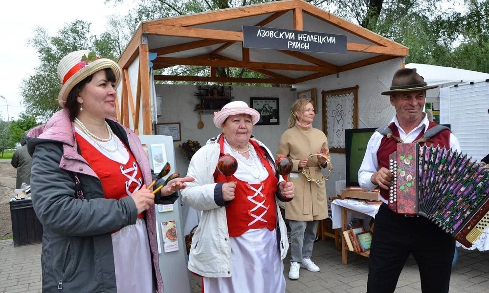 Виталий Хоценко официально дал старт туристическому сезону в Омской области
