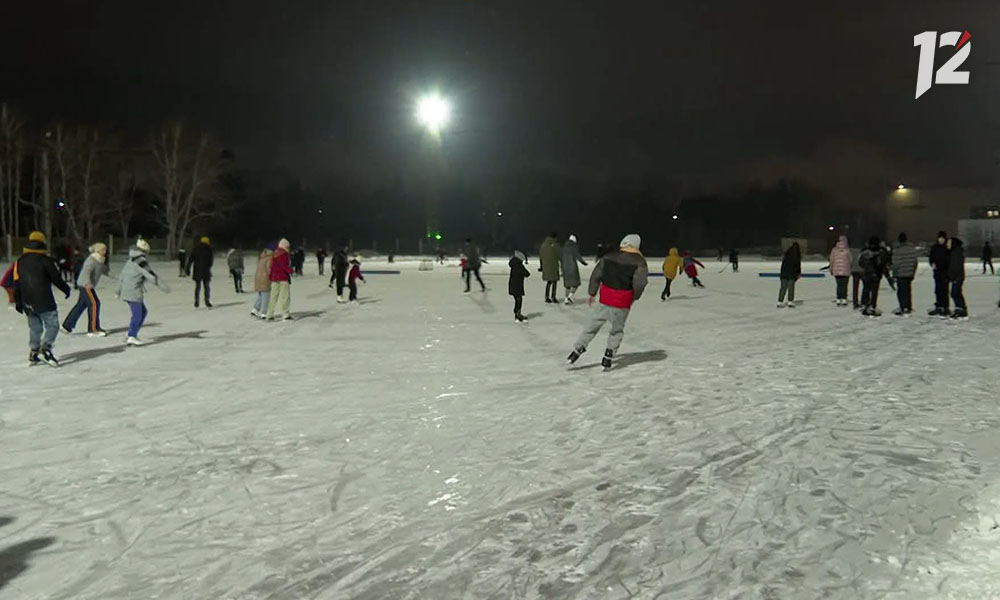 В Омске зимой откроют около 160 ледовых катков