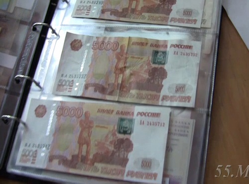 Омская пенсионерка расплачивалась фальшивками в магазинах