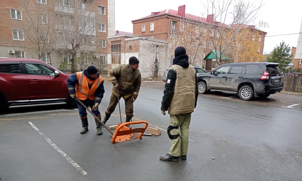 В Центральном округе демонтировали 20 незаконных парковочных барьеров