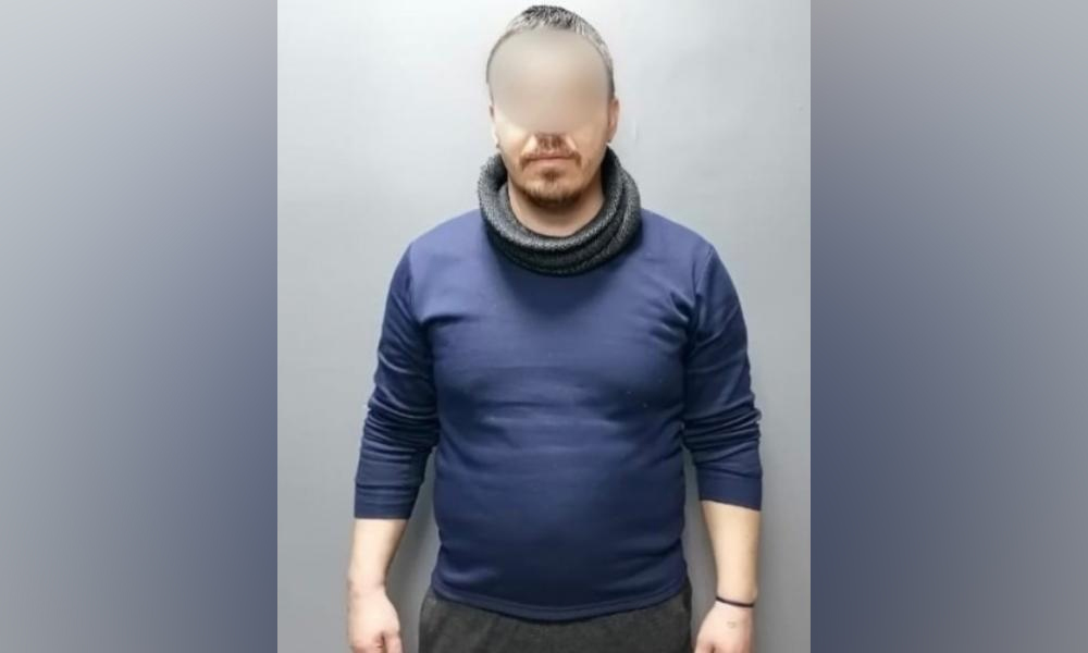 Омич похищал кабели из подвалов и продавал их в пункты приёма металла