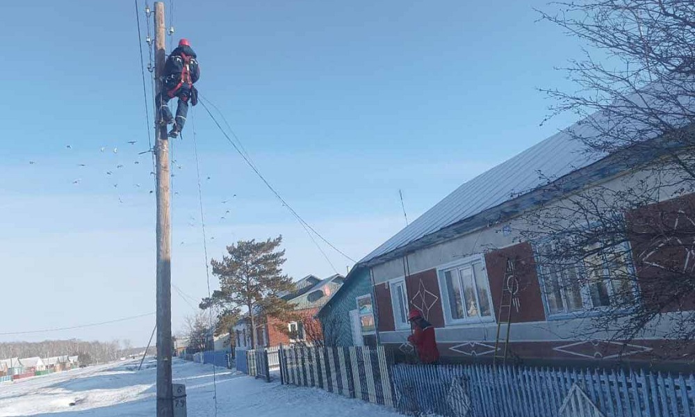 В 17 районах Омской области восстановлено электроснабжение 