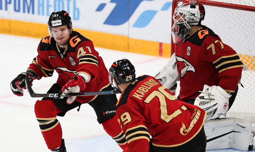 Комедии не будет: омский "Авангард" играет против мощного "Йокерита" 