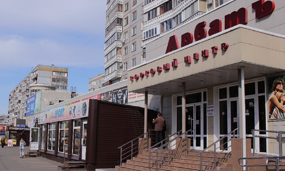 В Омске за 22,5 млн рублей продают торговый комплекс