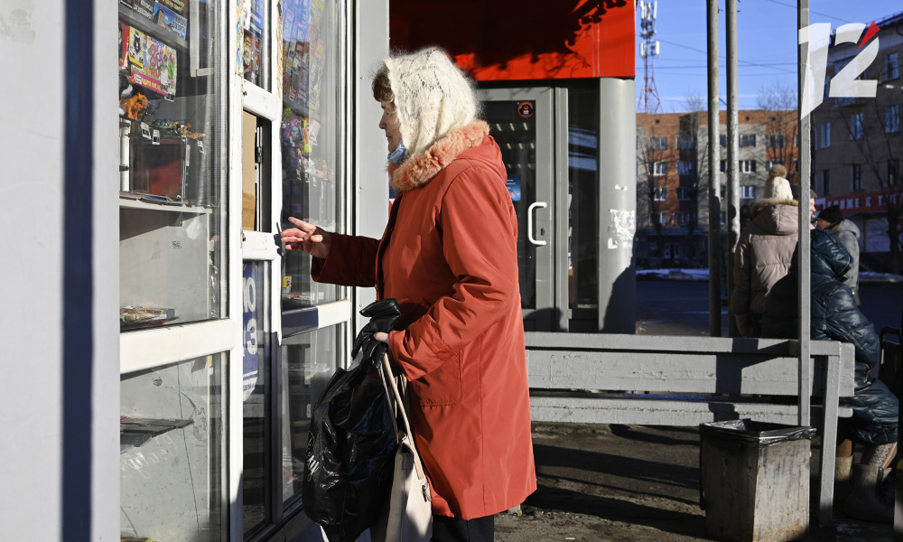 Госдума приняла законопроект, запрещающий продажу табачных изделий на остановках 